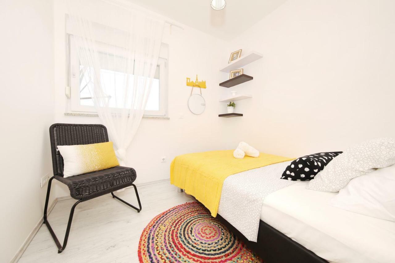 Seabreeze Apartment *